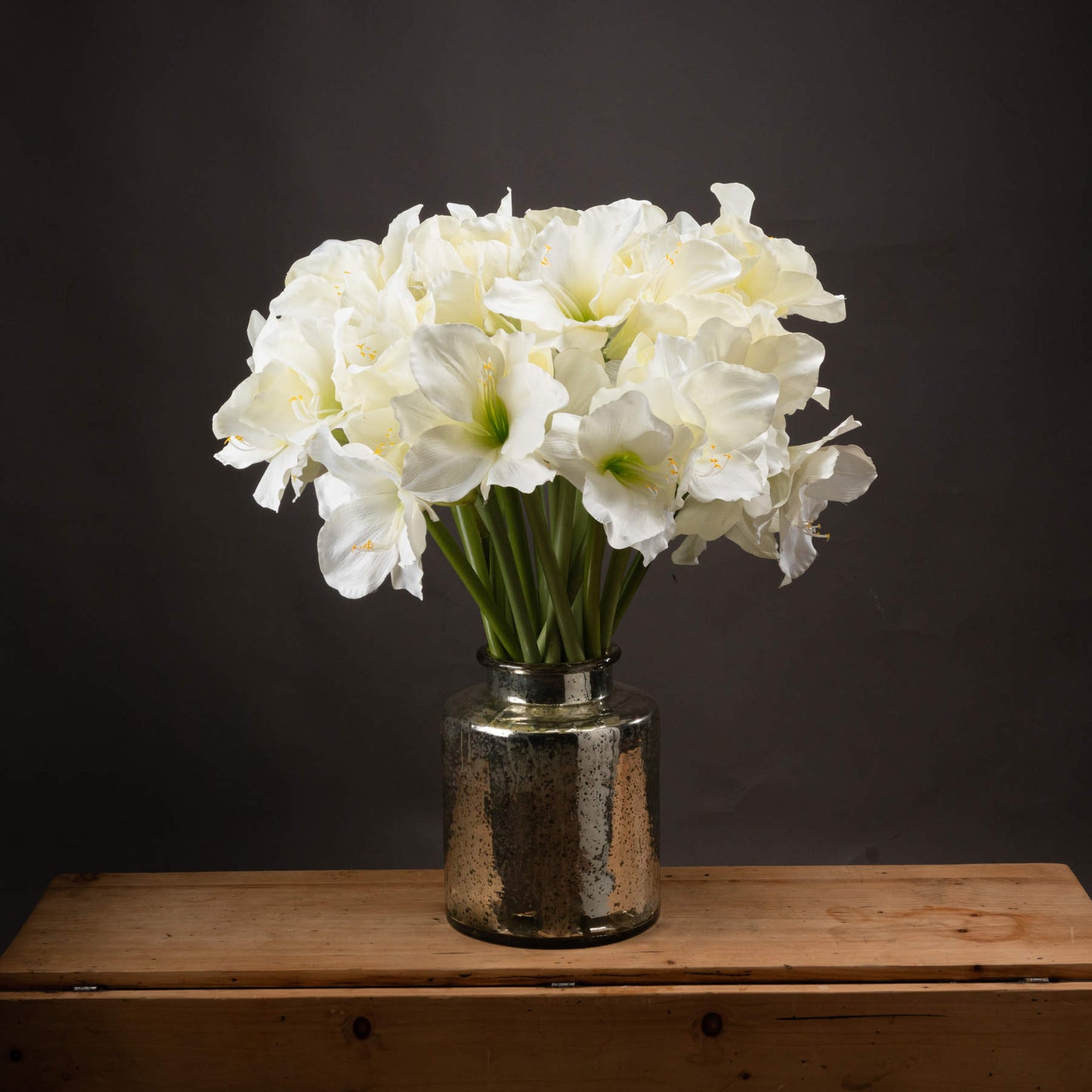 Classic White Amaryllis Flower (7 stems)